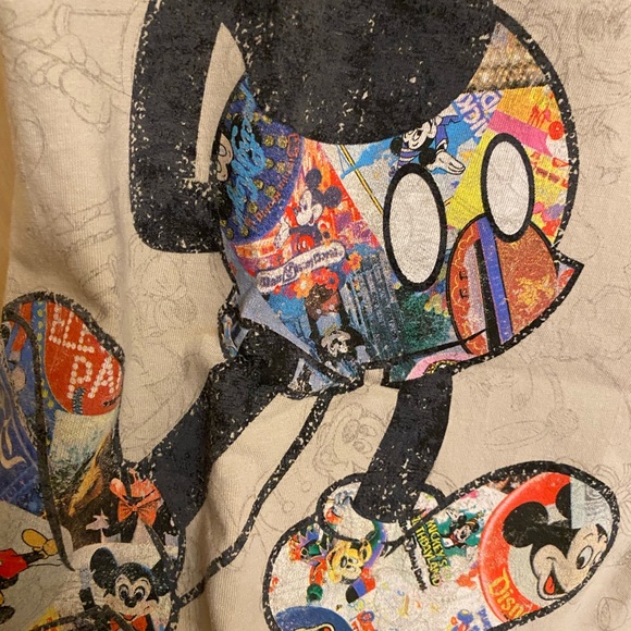 Retro Mickey Mouse Walt Disney World T-Shirt! - Picture 6 of 7